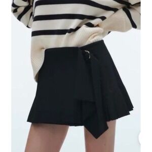 Zara Black Pleated Mini Skort with D-Ring Buckle Wrap Front Size XS
